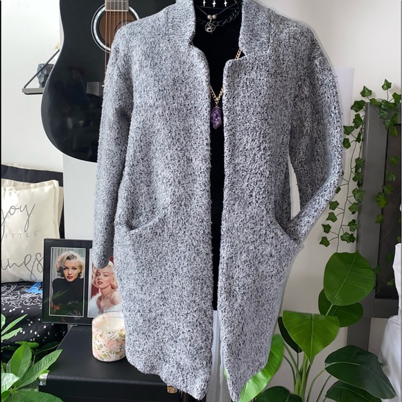 Wool Like Open Winter Sweater With Pockets - Picture 2 of 8